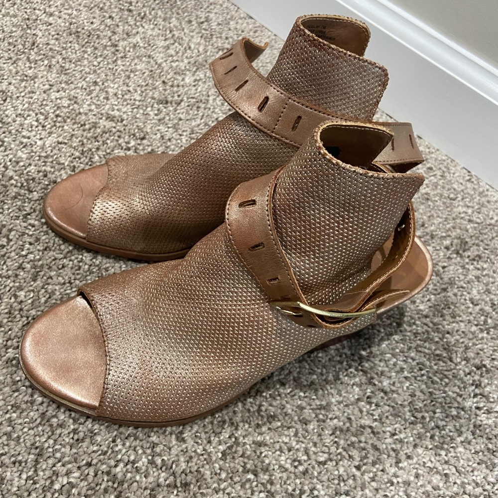 Nicole Leather Heels